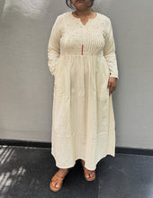 Load image into Gallery viewer, Chitra