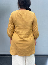 Load image into Gallery viewer, Tara top